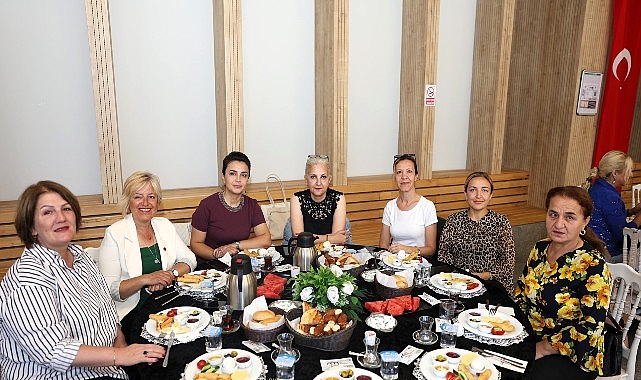 Osmangazi'de Ortak Akıl Buluşması: Başkan Aydın Muhtarlarla Sorunları Masaya Yatırdı