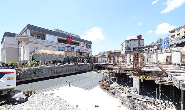 Büyükakın'dan 7 Bin Metrekarelik Kent Meydanı Projesi'ne İnceleme