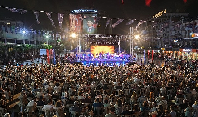 Aydınlılara Sanat Şöleni: Büyükşehir Konservatuarı Yıl Sonu Gösterileri Büyüledi