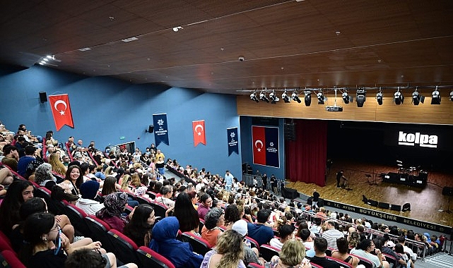 Başkan Çerçioğlu Didim'de 'Yaza Merhaba Konseri' ile Yaz Akşamına Renk Kattı