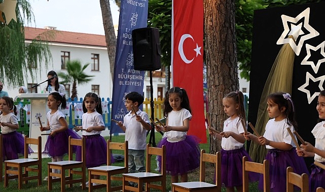 Aydın'da Çocuk Gelişim Merkezleri'nden 2025-2026 Mezuniyet Coşkusu: Minikler Diplomalarını Aldı