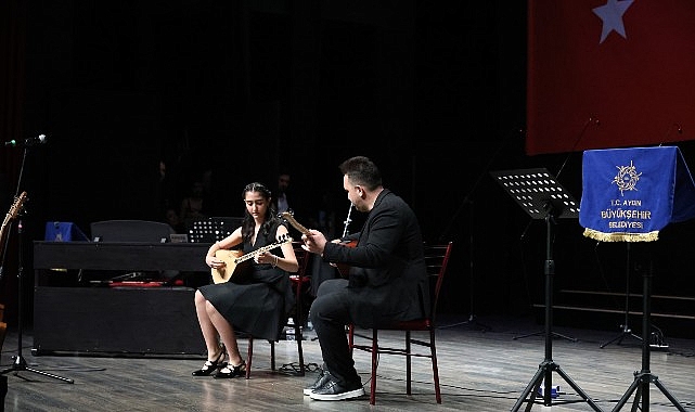 Aydın'da Kültür Sanat Rüzgarı: Başkan Çerçioğlu'nun Desteğiyle Yıl Sonu Konseri Büyüledi