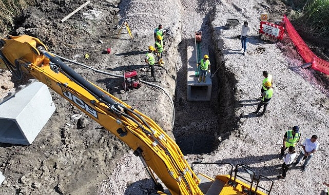 Soma'ya 20 Milyon TL'lik Yağmur Suyu Yatırımı: 2.700 Metre Hat Döşeniyor