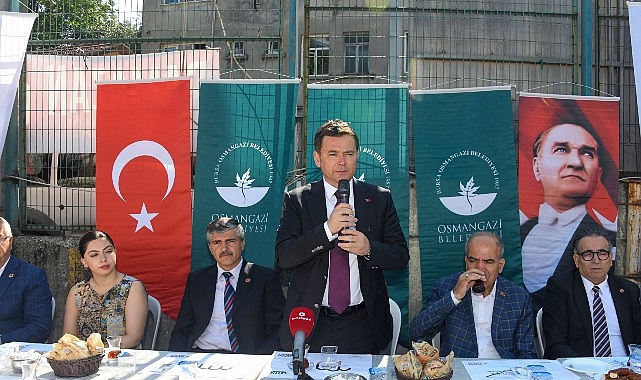 Osmangazi Belediye Başkanı Erkan Aydın Alacahırka'da Vatandaşlarla Buluştu, 66 Sokağın 42'sine Araç Giremiyor