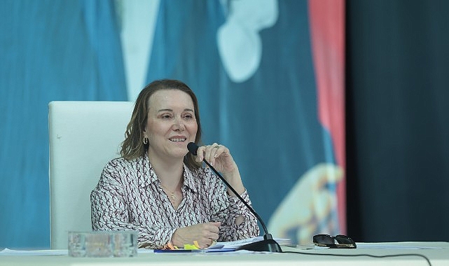 Konak Belediyesi'nden Çöp Filosuna 20+ Araç: Başkan Mutlu 'Kamu Yararı' Vurgusu Yaptı