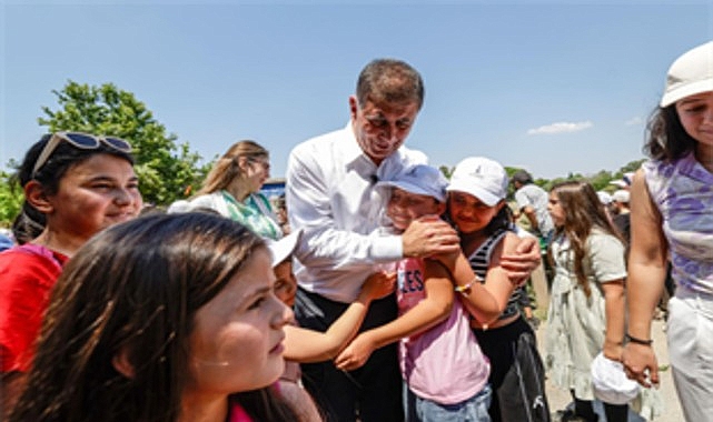 Başkan Tugay Kirazlı Çocuklara Verdiği Sözü Tuttu: Doğal Yaşam Parkı'nda Unutulmaz Bir Gün