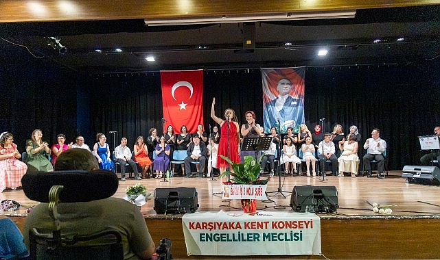 12 Yıldır Kesintisiz: Bir Nota Bir Gülüş Korosu'ndan Unutulmaz Gece