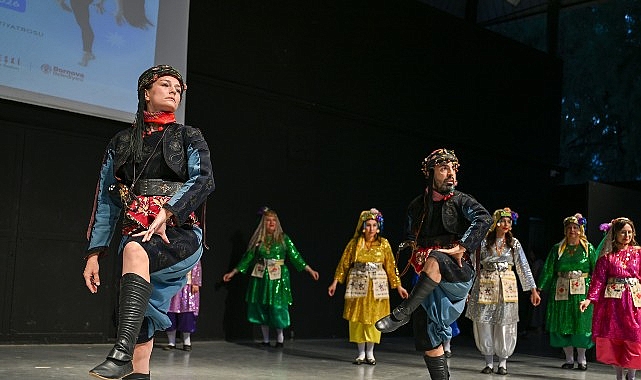 Bornova'da kursiyerlerden görsel şölen: Dansın Renkleri Gecesi büyüledi