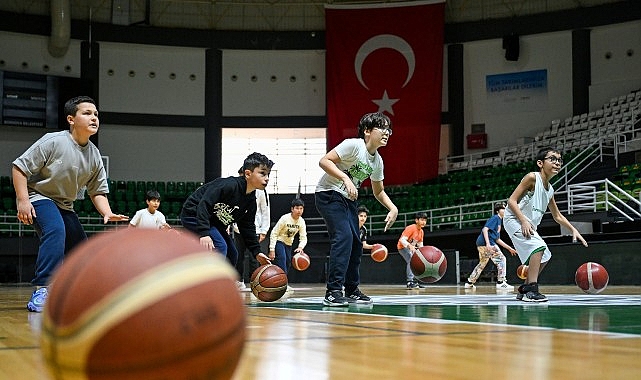 Bornova'da Yaz Spor Kursları İçin Geri Sayım: Kayıtlar 30 Haziran'da Başlıyor