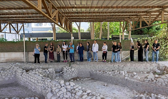 Bornova'da tarih, doğa ve spor rotası: Höyüklerden köşke yürüyüş