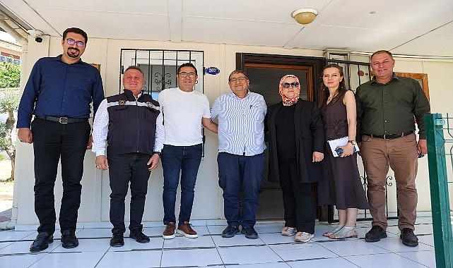Buca Başkan Vekili Hüseyin Benzer muhtarları ziyaret etti, sahada ortak akıl vurgusu yaptı