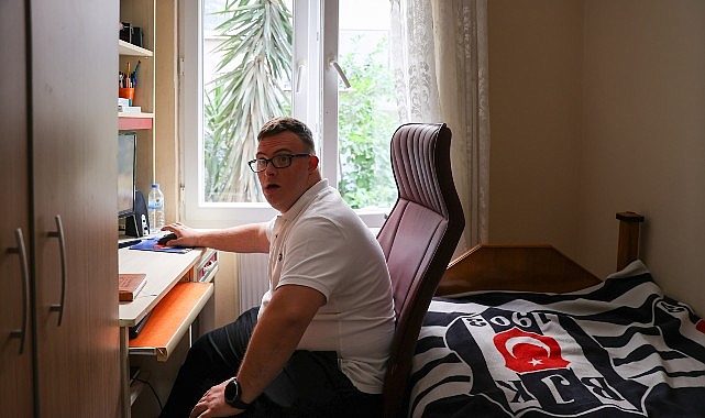 Down Sendromlu Muharrem Göksüner, Buca Belediyesi’nin Kafesinde İstihdam Edildi