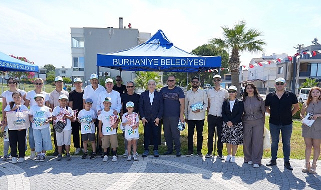 Burhaniye'de Dünya Çevre Günü: Plaj Temizliği ve Sıfır Atık Sergisiyle Farkındalık