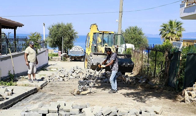 Burhaniye’de Yol Çalışmaları: 10 Mahallede Eşzamanlı Asfalt ve Parke Taşı Onarımı