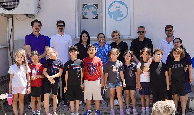 Minik Kalplerden Sokak Hayvanlarına Renkli Destek: Burhaniyeli Öğrenciler Bakımevini Ziyaret Etti