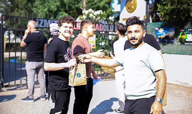 Kocaeli Büyükşehir Belediyesi'nden YKS'ye Giren 61 Bin Öğrenciye İkram Desteği
