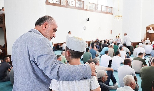 Canik'te Çocuklar Camilere Akın Ediyor: Hediyeli Projede Başvurular Başladı