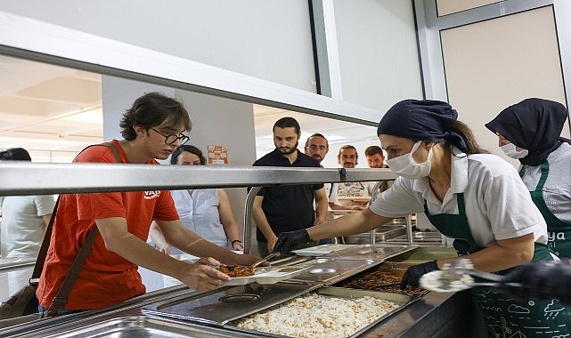 Çankaya'da 297 Bin Öğünde Gençlik Sofrası: Öğrencilere Dev Destek