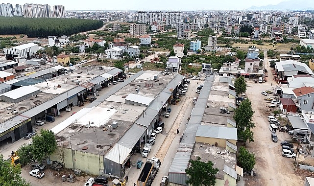 Döşemealtı'nda 124 km kanalizasyon: 48 km tamamlandı, asfalt serimi başladı