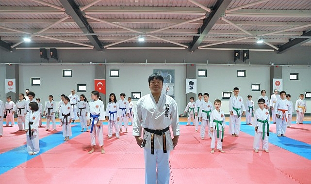 Keçiören'de Dünya Şampiyonası Hazırlığı: SKIF'in Üst Düzey Antrenörü Murakami'den Karate Semineri