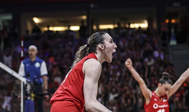 Eczacıbaşı Dynavit, milli voleybolcu Aslı Kalaç'ı kadrosuna kattı