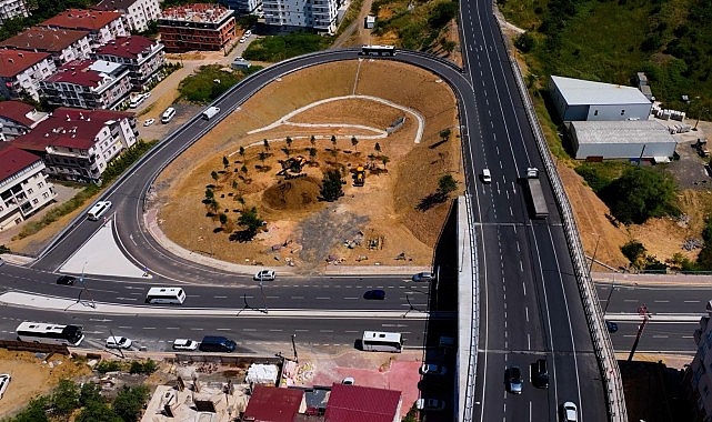 Gebze'de 6 Ayda Tamamlanan Köprülü Kavşak TOGG ile Test Edildi