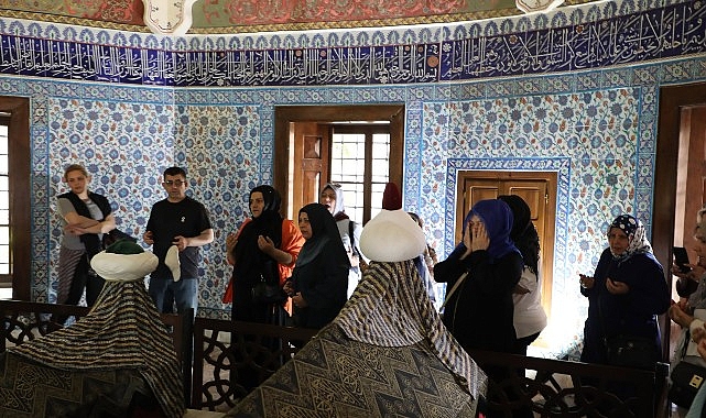Gemlik Belediyesi Kültür Turları Dr. Ziya Kaya Mahallesi'nde 30 Kadınla Devam Etti