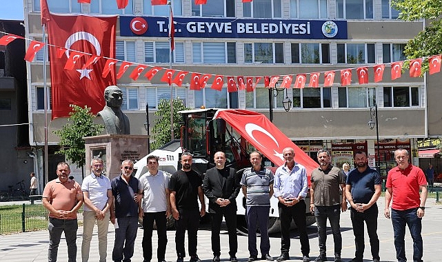 Geyve Belediyesi, 7 Milyon Liralık Silindiri Leasing ile Filosuna Kattı
