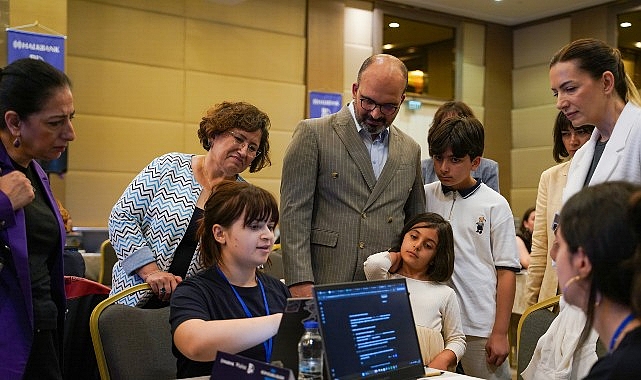 Halkbank BİGE Projesi Hackathon Etabı: 562 Takım Arasından 20 Takım Finale Yükseldi