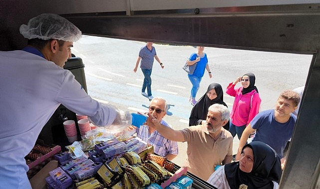 İstanbul Büyükşehir Belediyesi'nden LGS ve YKS'de Öğrencilere ve Ailelere Ücretsiz Kumanya Desteği