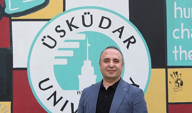 İletişimin 'i Görsel: Prof. Dr. And Algül'den Çarpıcı Tespitler