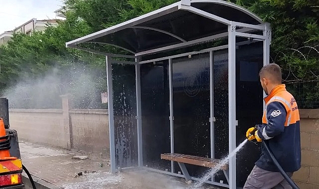İnegöl Belediyesi Bayramda 400 Ton Kurban Atığını Evlerden Topladı