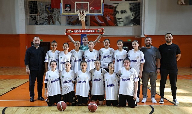 İnegöl Belediyespor U12 Kız Takımı, Bursa Üçüncülüğünü 2-0’la Garantiledi