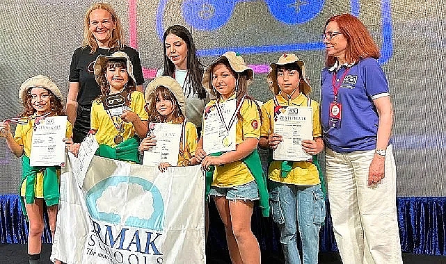 Irmak Okulları'ndan Robotex Türkiye'de 3 Dalda Birincilik: Dünya Finalleri Yolu Açıldı