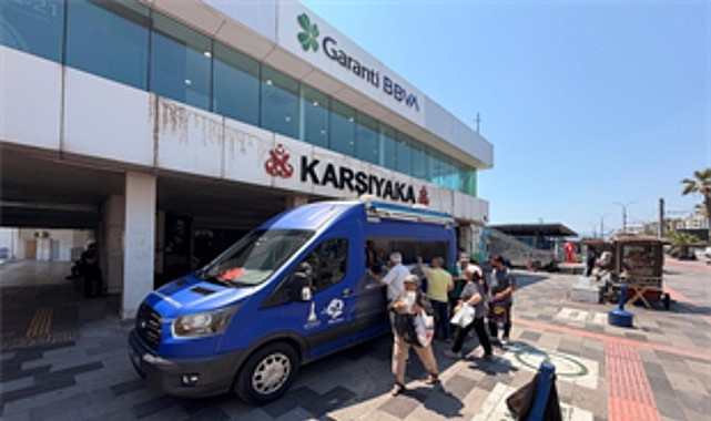 İzmir'de 11 Bin Kişiye Aşure İkramı: Muharrem Ayı Birlik ve Beraberlikle Kutlandı