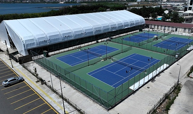 Kocaeli'de 4 Kapalı Tenis Kortu İnşa Ediliyor: Yüzde 81 Tamamlandı