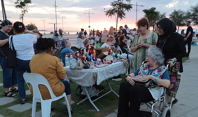 Konak'ta Kadın Emeği Gece Kermesi'yle Karantina Meydanı'nda Buluşuyor