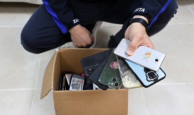 Kocaeli'de Kayıp Eşyalar Güvende: Yılda 2 Binin Üzerinde Emanet Sahiplerine Ulaşıyor