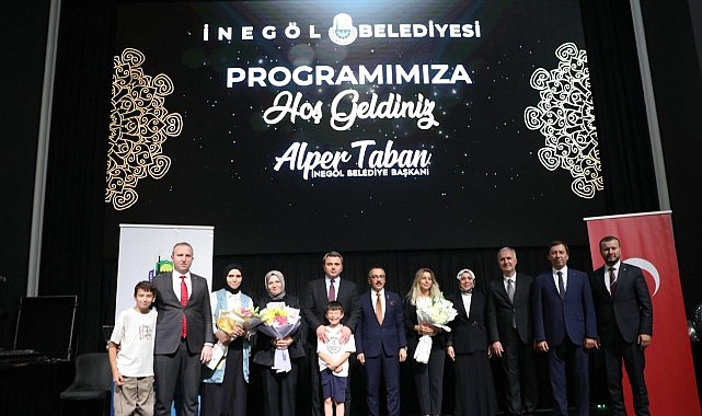 İnegöl'de Duygu Yüklü Veda: Kaymakam Arslan ve İki Üst Düzey İsim İçin 400 Kişilik Program
