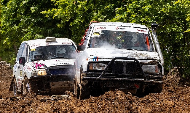 Düzce'de Offroad Heyecanı: Şampiyonanın 3. Ayağında Zorlu Mücadele