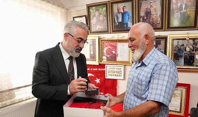 Keçiören'de Şehit Ailelerine Babalar Günü'nde Anlamlı Ziyaret: Dualarla Anıldılar