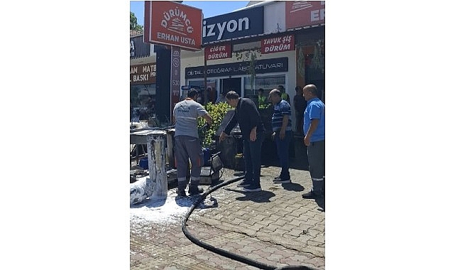 Kemer'de İş Yeri Yangını: Ekiplerin Hızlı Müdahalesi Faciayı Önledi