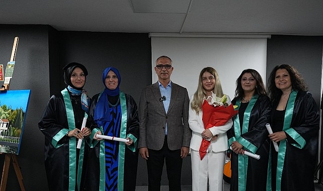 Kocaeli'de 137 Eserlik Yıl Sonu Sergisi: Geçmişle Bugün Arasında Sanat Köprüsü