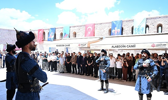 Konya'nın Başkent Oluşunun 929. Yılında Selçuklu Sultanları Törenle Anıldı