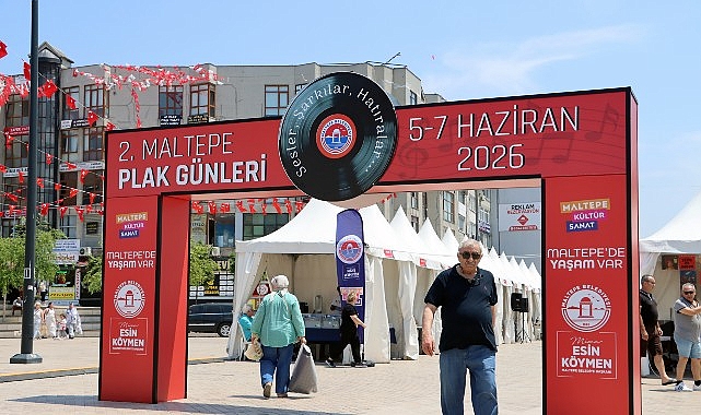Maltepe'de 2. Plak Günleri Başladı: Nostalji ve Müzik Şöleni 7 Haziran'a Kadar Sürecek