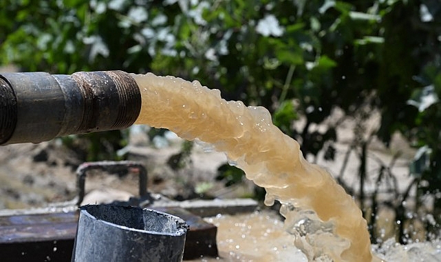 Manisa Büyükşehir Belediyesi Sarıgöl'de Çiftçiye Can Suyu Olacak Sondajı Tamamladı
