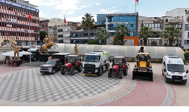 Menemen Belediyesi araç filosunu 187'ye çıkardı: Yeni hizmet araçları tanıtıldı