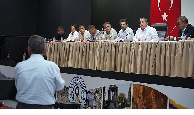 Milas Belediye Başkanı Fevzi Topuz'dan Muhtarlarla Ortak Akıl Toplantısı: Talepler Tek Tek Not Edildi