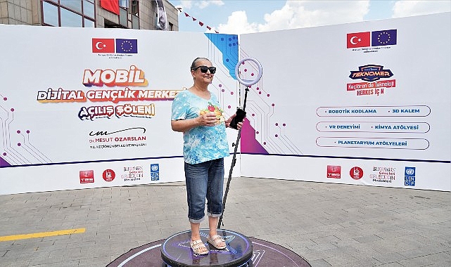 Keçiören'de Mobil DİGEM Açıldı: Gençlere Dijital Geleceğin Kapıları Aralanıyor