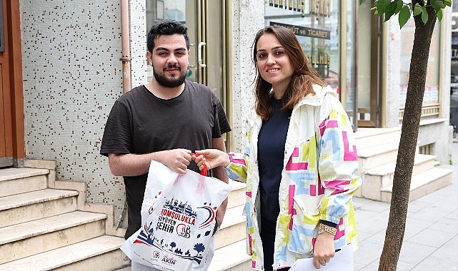 Bayrampaşa Belediyesi'nden LGS ve YKS Öğrencilerine Tam Destek: Çay, Su ve 1 Milyon TL'lik Burs